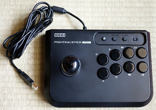 HORI Fighting Stick Mini 4